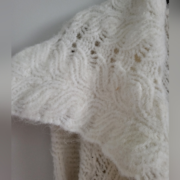 Vest - Picture 2 of 3